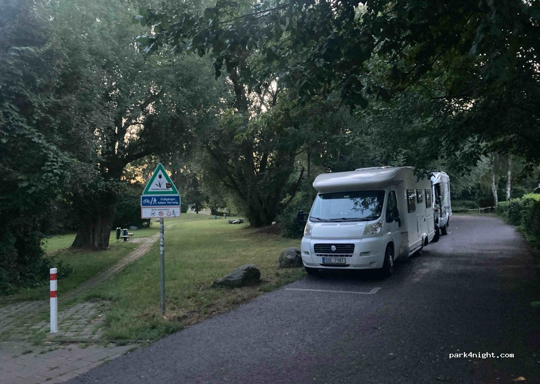 (13051) Berlin - 169A Zum Hechtgraben — foto 4