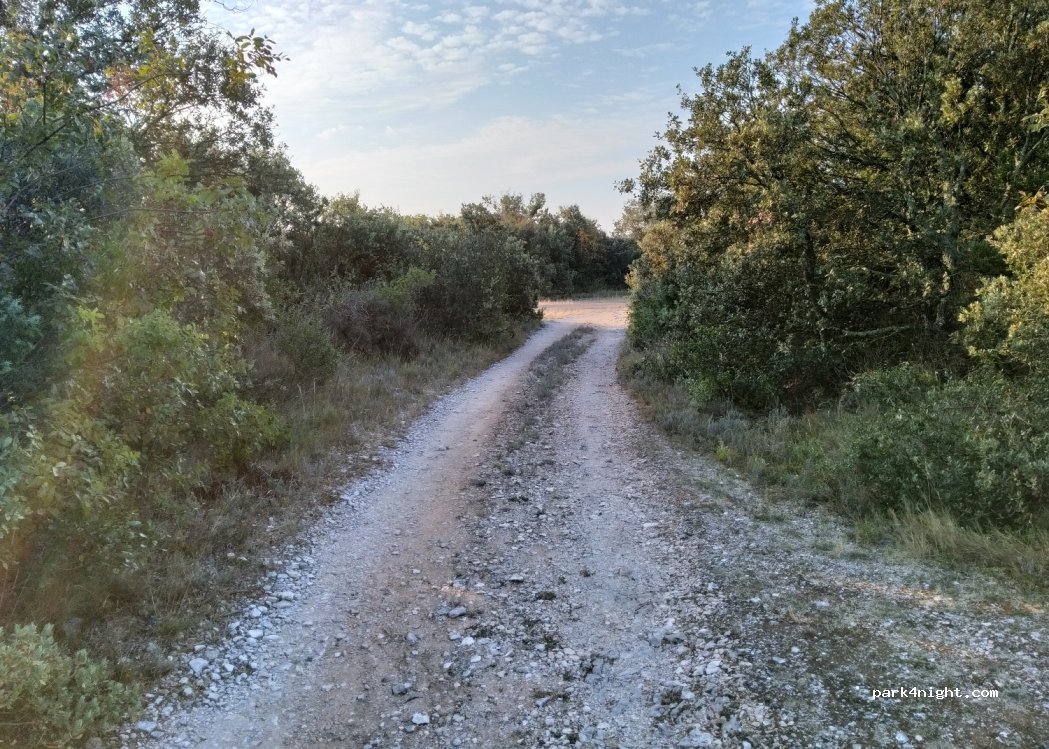 (07700) Bidon - Unnamed Road — foto 3