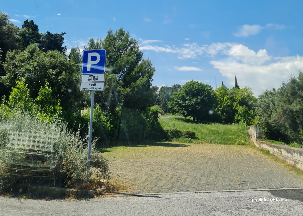 (60126) Ancona - Via Posatora — foto 4