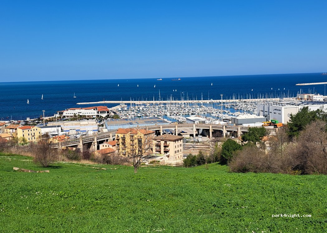 (60126) Ancona - Via Posatora — foto 5