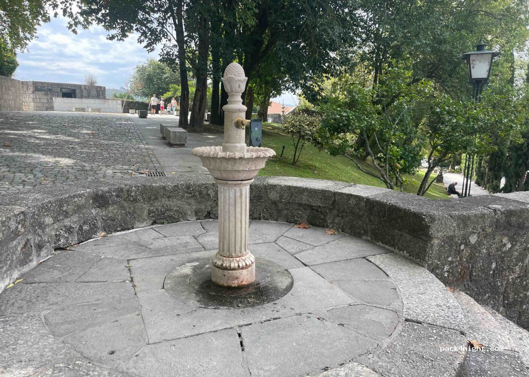 (4800-432) Guimarães - 1 Largo Martins Sarmento — foto