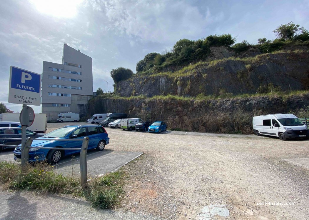 (33560) Ribadesella - 1 Carretera Estación — foto