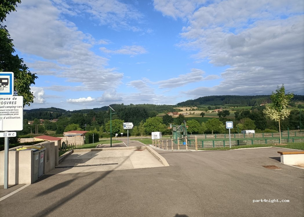 (71220) Verosvres - Le Bourg — foto 4