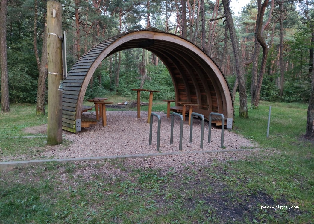 (42-450) Mitręga - 3 Biwakowa — foto