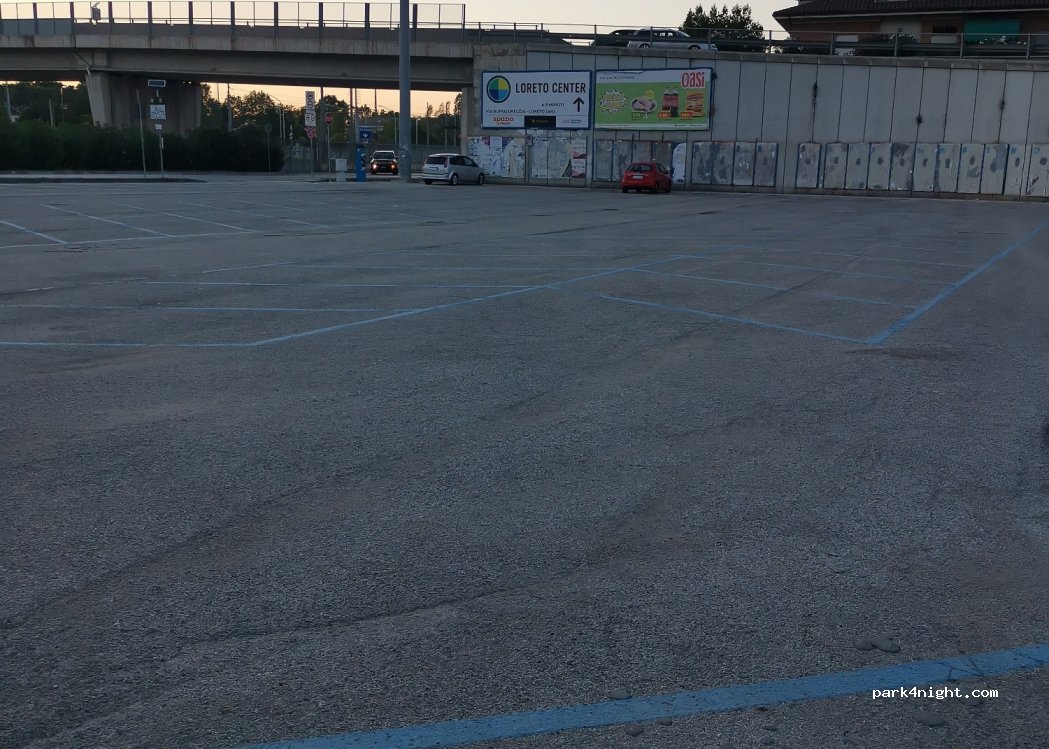 (62017) Porto Recanati - 135 Piazza del Borgo — foto