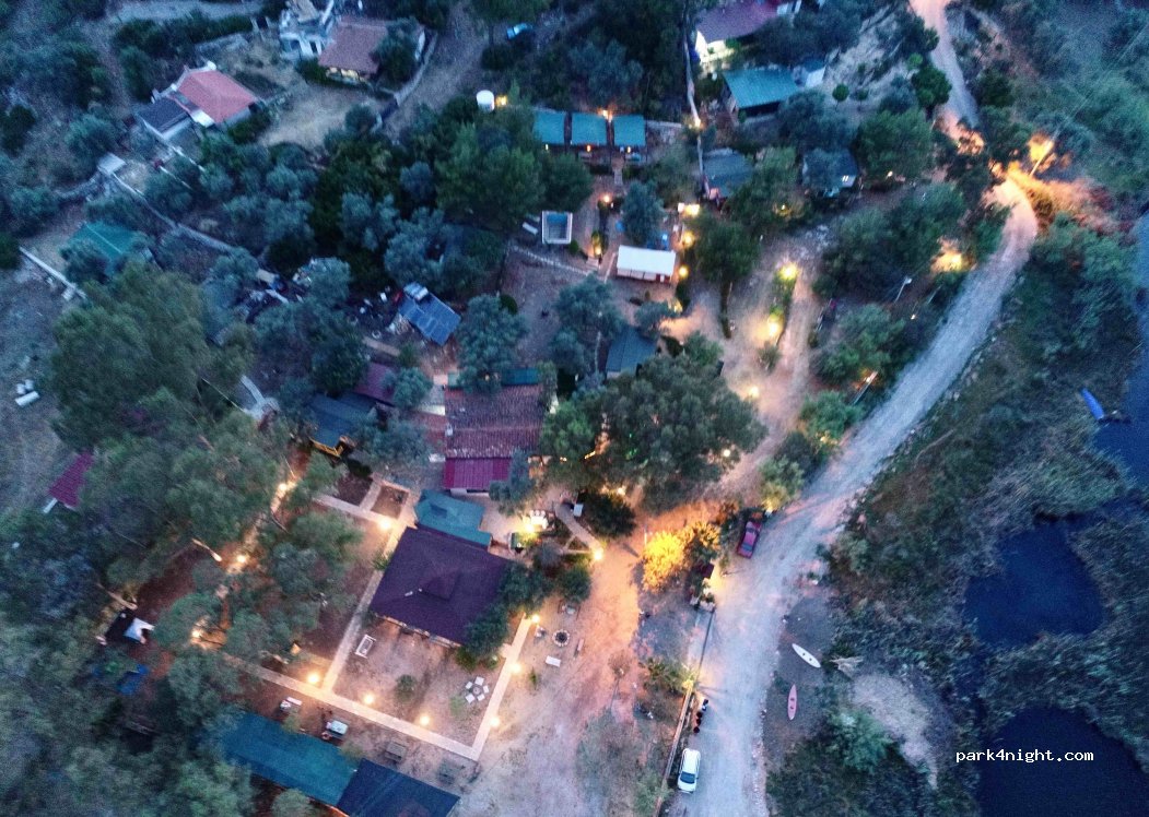 AZMAKBAŞI CAMPING — foto