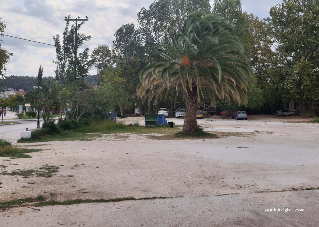 (640 04) Limenas Thassos - 39 18is Oktovriou — foto