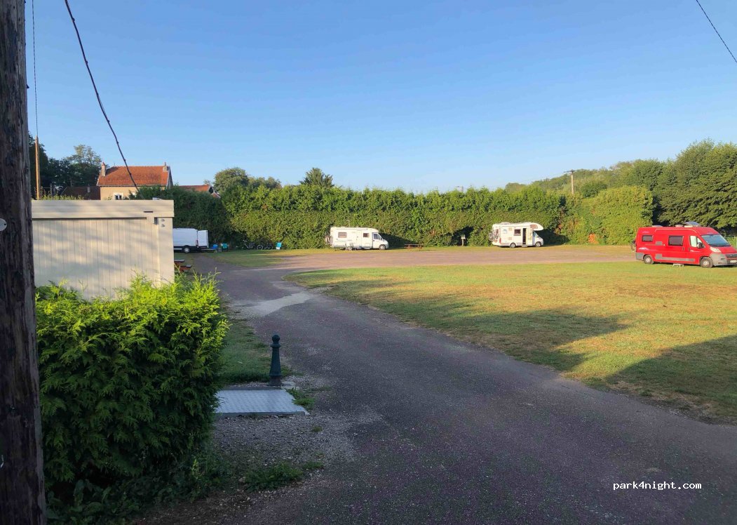 Camping Municipal DE HUMES — foto 2