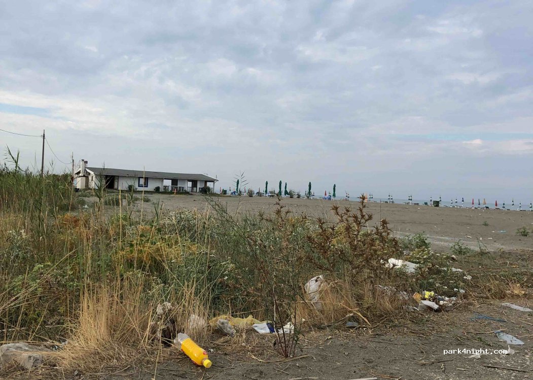 (4503) Ishull Lezhë - Unnamed Road — foto