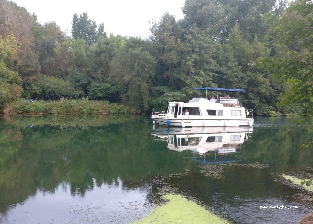 (16200) Jarnac - Rue des Grand Maisons — foto 3