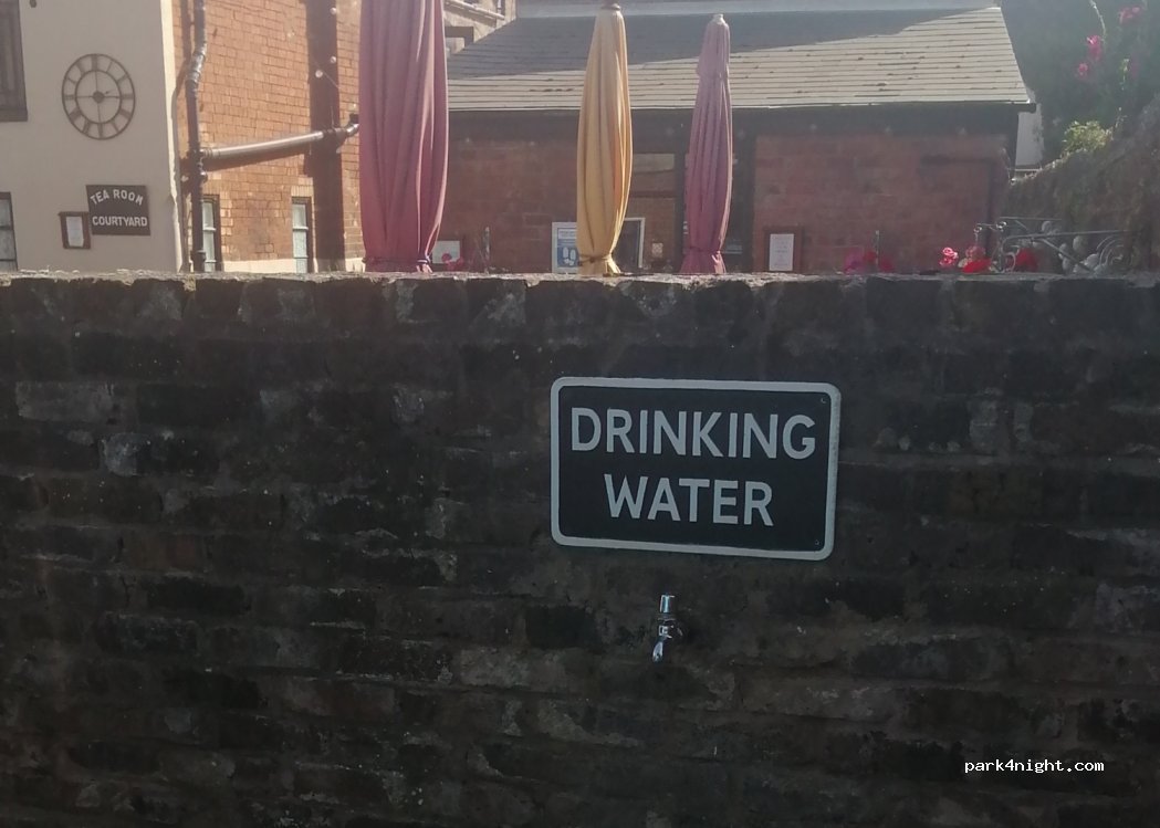 (WR8 0HF) Upton upon Severn - 41 High Street — foto