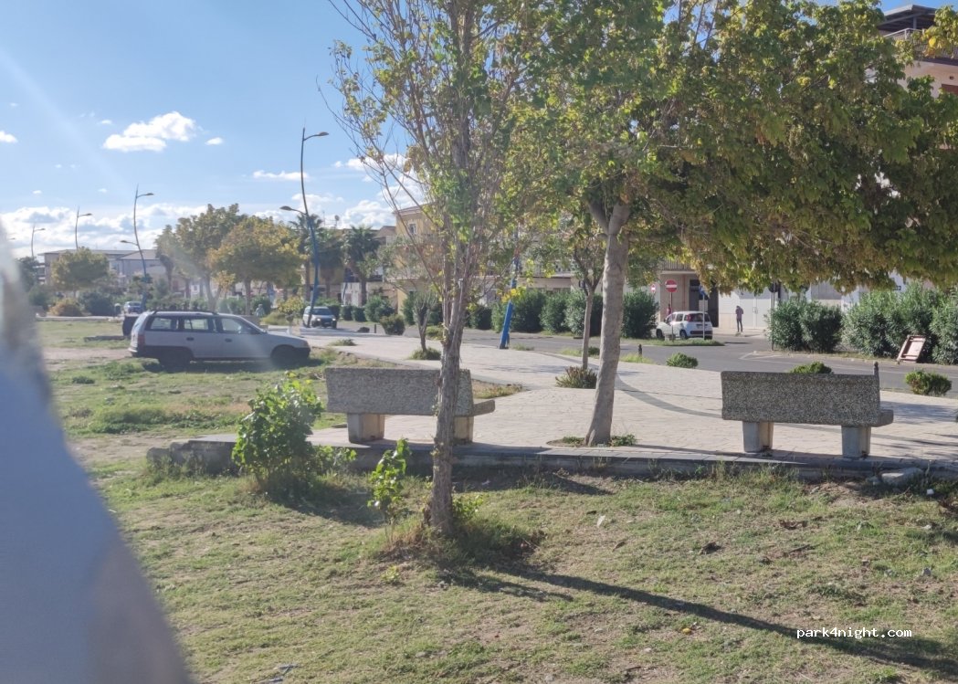 (87064) Corigliano Calabro - 145 Viale Cristoforo Colombo — foto 4