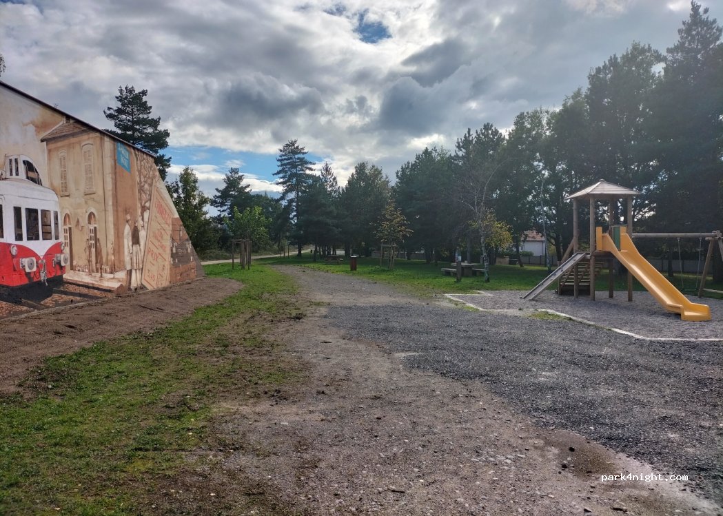 (42680) Saint-Marcellin-en-Forez - 2 Place De La Gare — foto 3