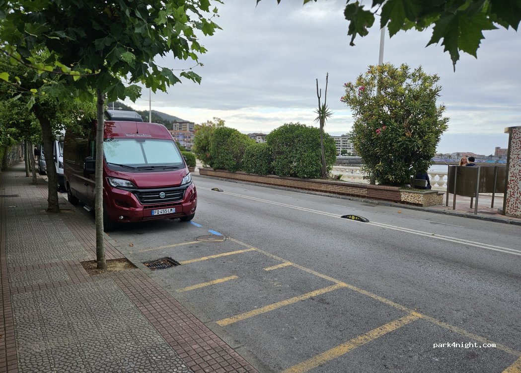 (39700) Castro Urdiales - 12 Avenida la Playa — foto 4