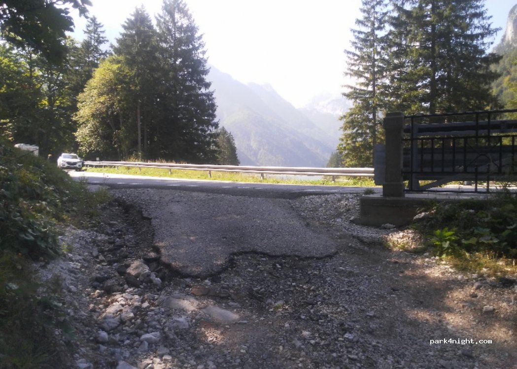 (33018) Tarvisio - Strada Statale 54 — foto 2