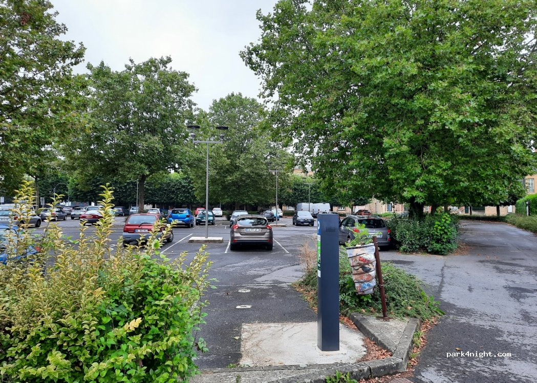 (08000) Charleville-Mézières - 29 Rue J Baptiste Clement — foto 4