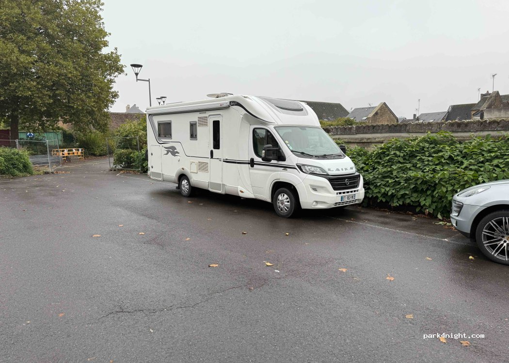 (08000) Charleville-Mézières - 29 Rue J Baptiste Clement — foto 5