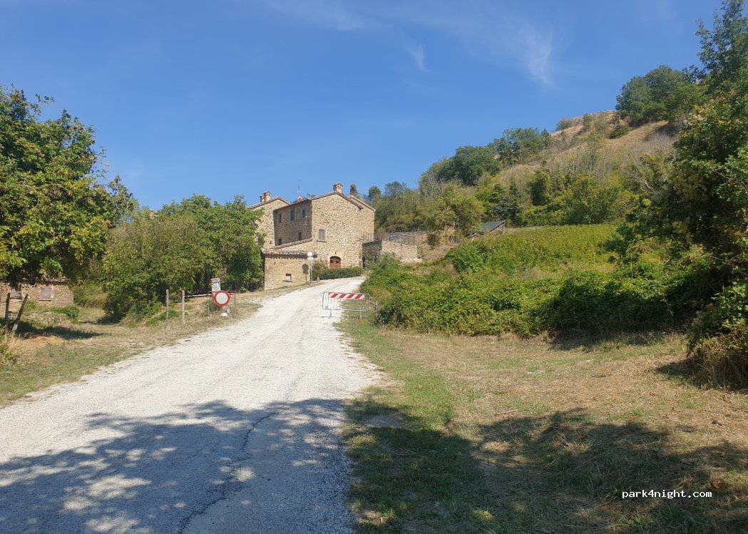 (61023) Pietrarubbia - 10 Via Castello — foto 2
