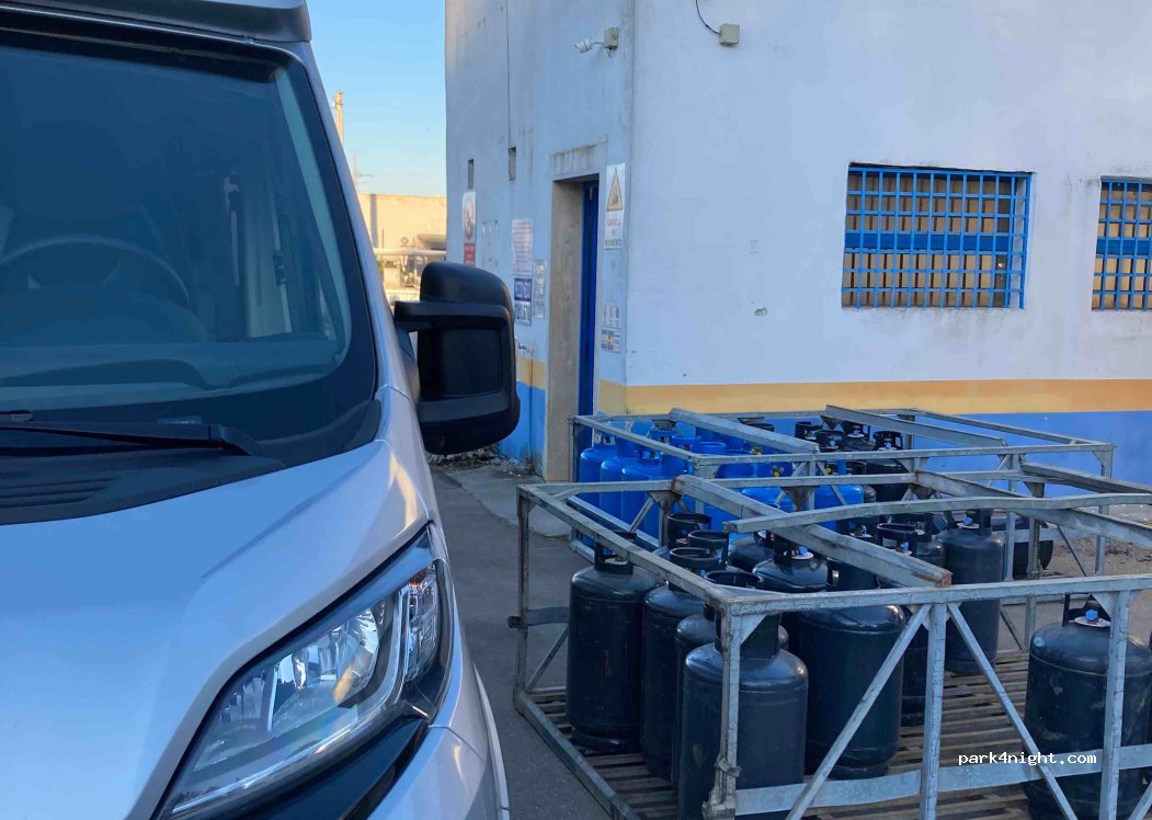 (73100) Lecce - Viale Marcello Chiatante, 1 — foto