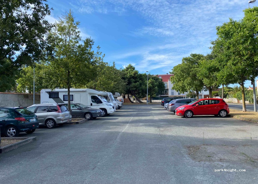 (17000) La Rochelle - 2 Rue Alphonse Daudet — foto
