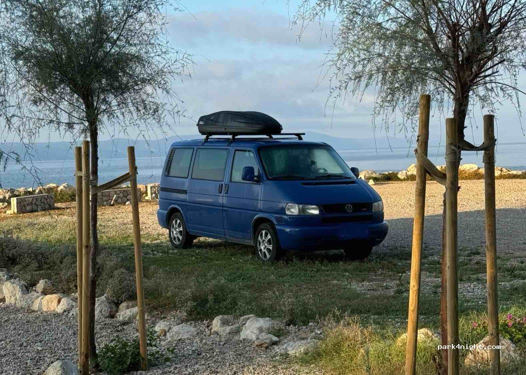 (21329) Živogošće - 87 D8 — foto 2