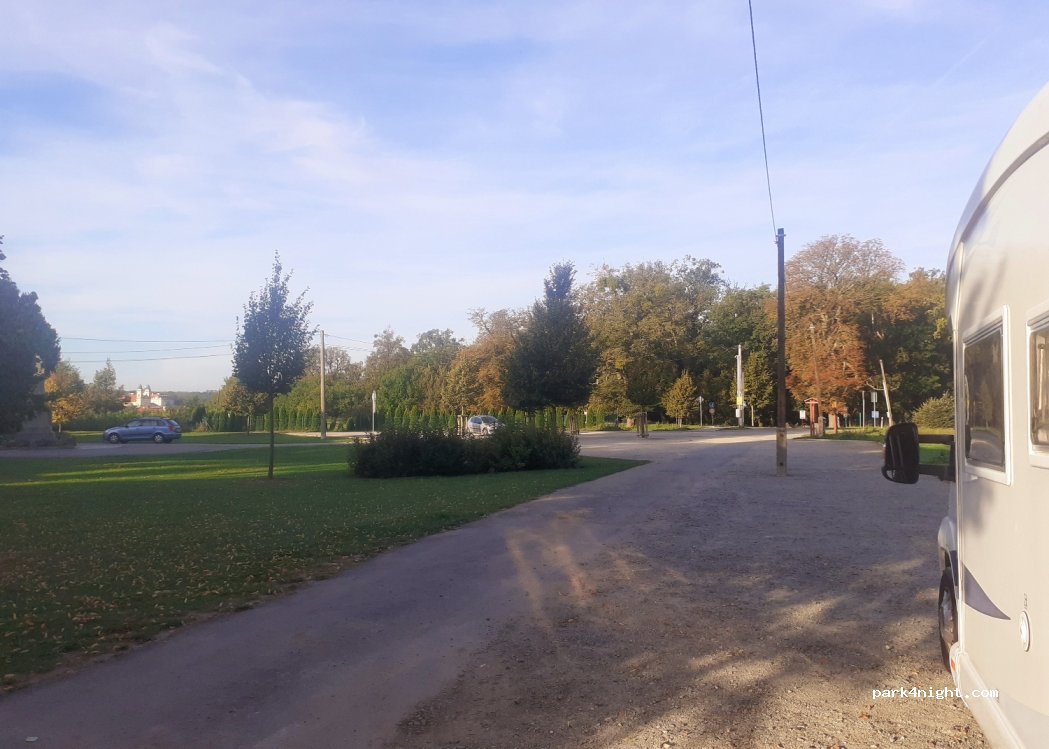 (691 42) Valtice - — foto