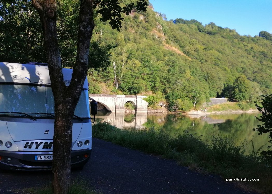 (15140) Saint-Martin-Cantalès - — foto 4