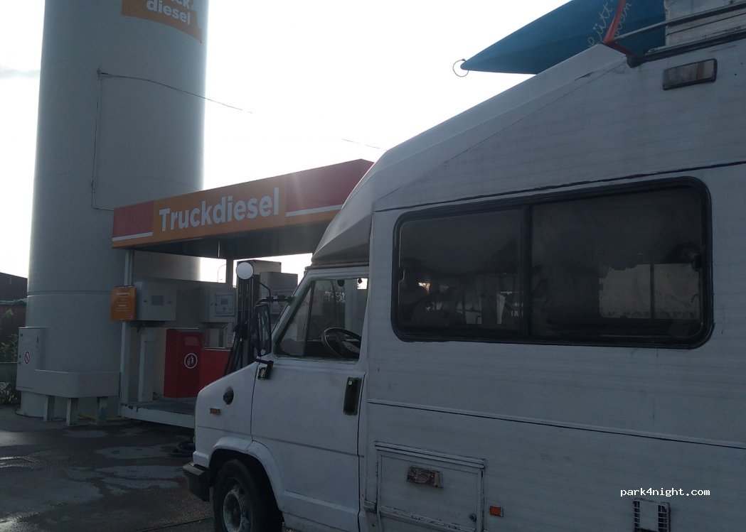 (681 30) Kristinehamn - 1B 2:a Industrigatan — foto