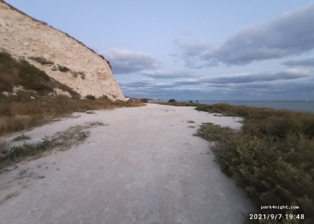 (9650) Kavarna - Unnamed Road — foto