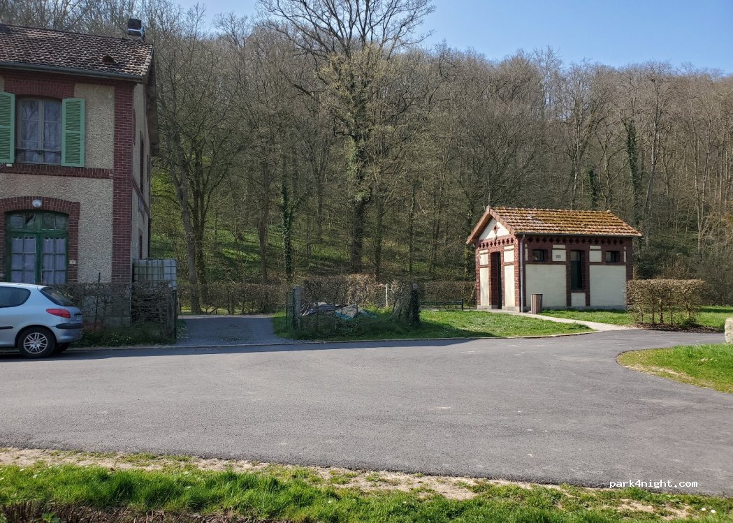Aire de camping-car du Bec-Hellouin — foto