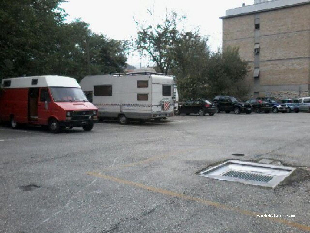 (60043) Cerreto d'Esi - 27 Strada Provinciale 256 Muccese — foto