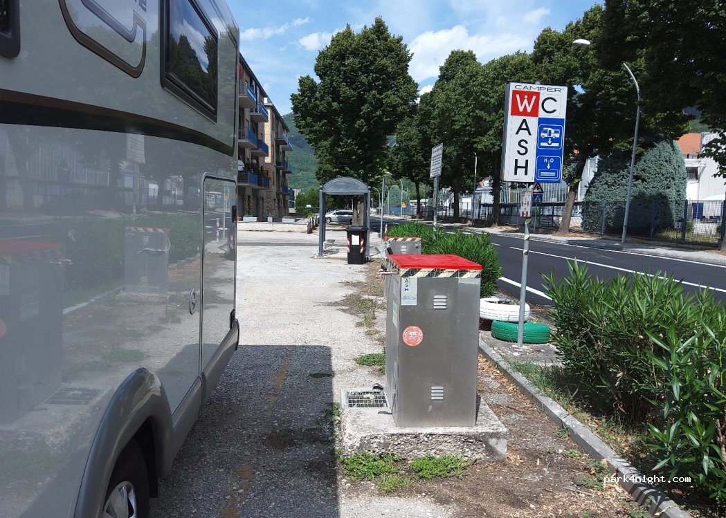 (60043) Cerreto d'Esi - 27 Strada Provinciale 256 Muccese — foto 3