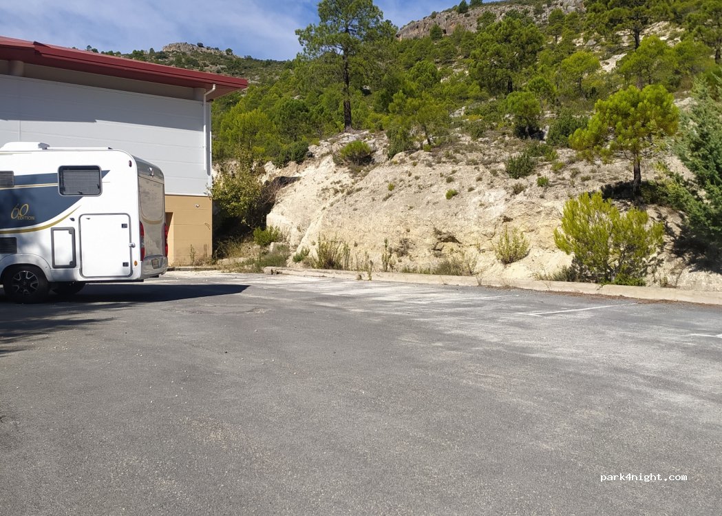 (02480) Yeste - 495 Calle Diseminados — foto