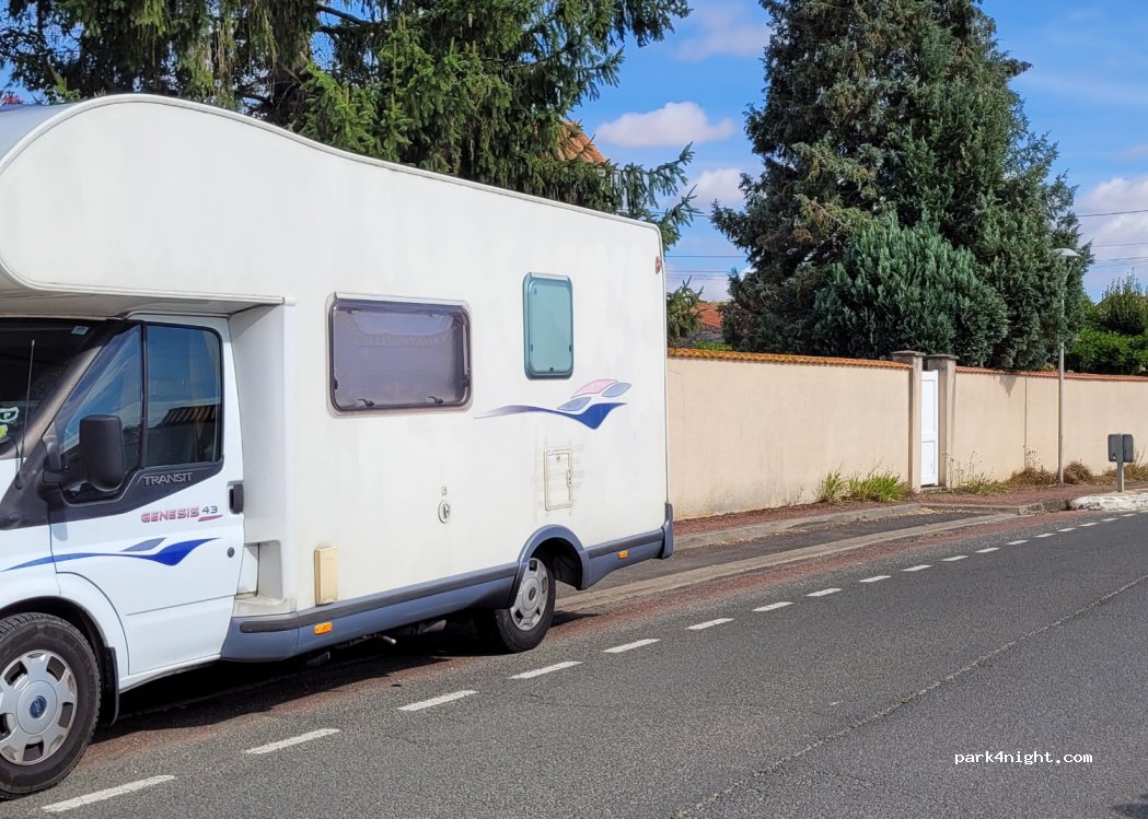 (79510) Coulon - 17 Chemin Bas — foto