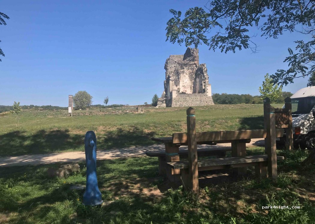 (8295) Taliándörögd - — foto