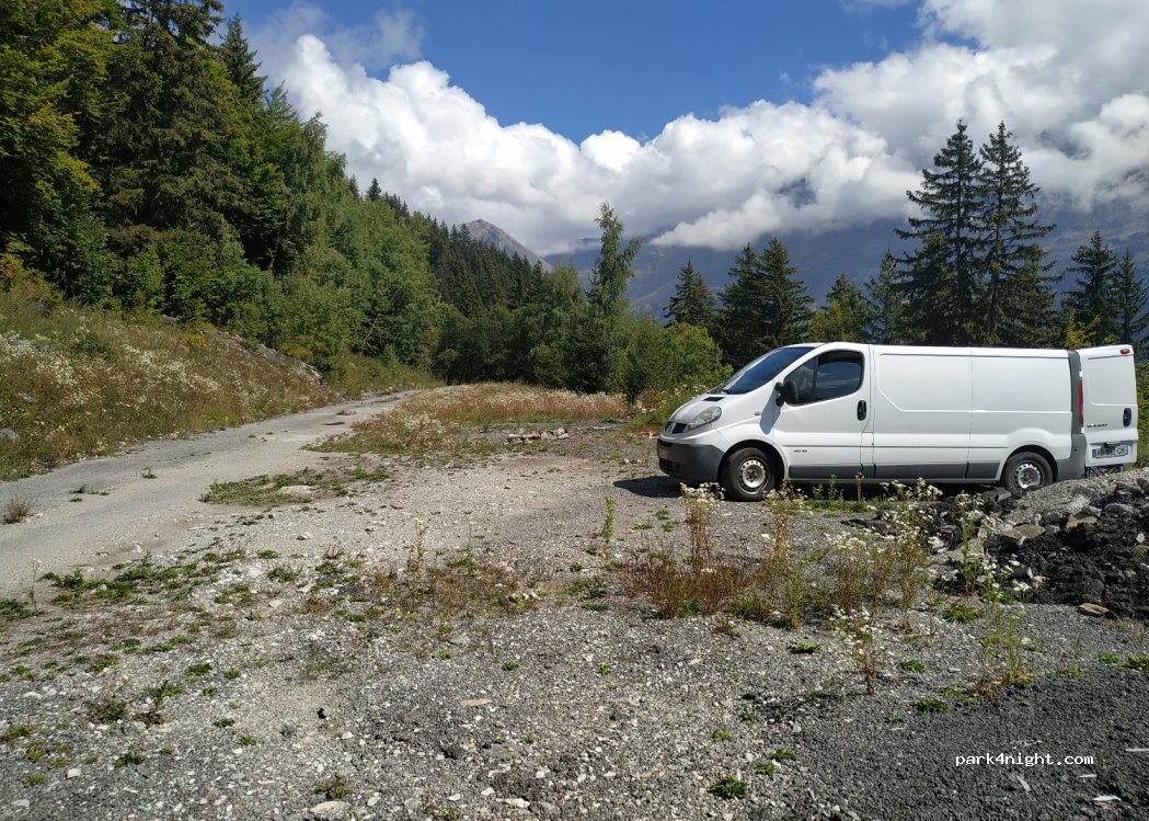 (38114) Vaujany - Route du Bessey — foto 2