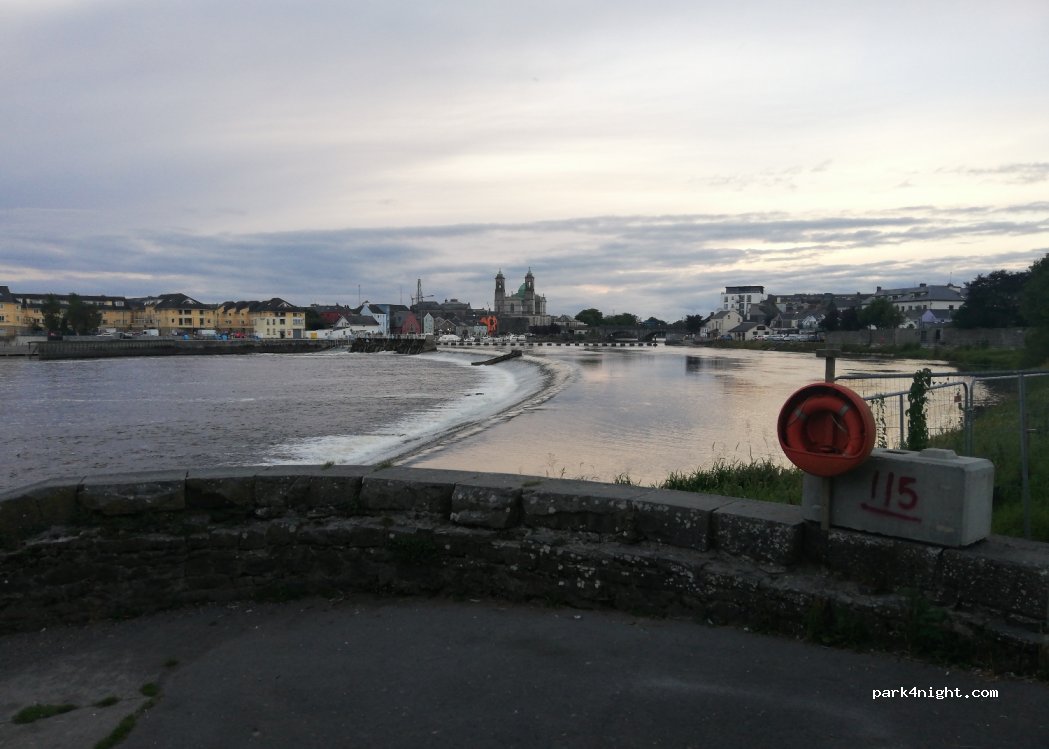 () Athlone - — foto 3