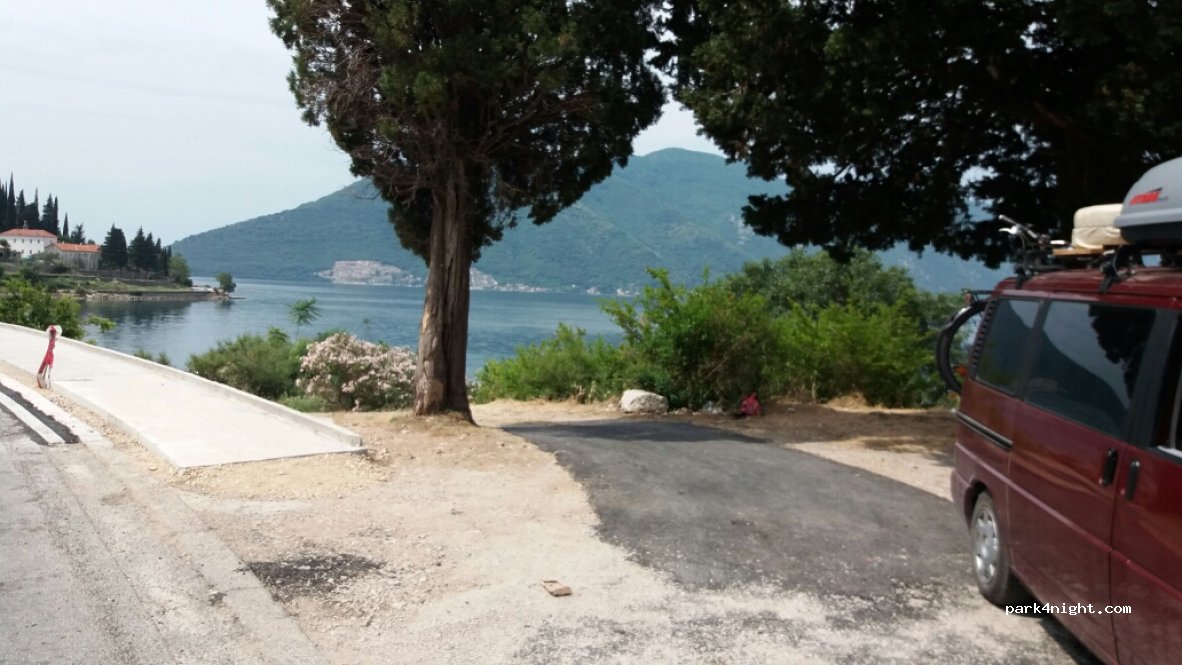 () Risan - E65 — foto