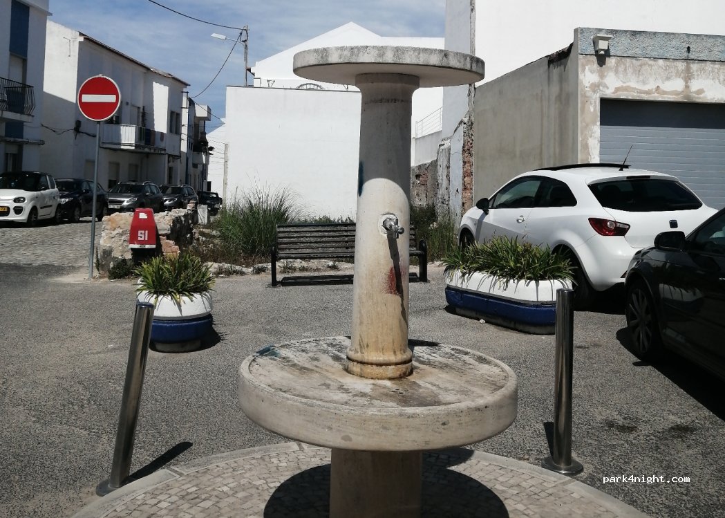 (2450-060) Nazaré - 1 Largo da Fonte — foto