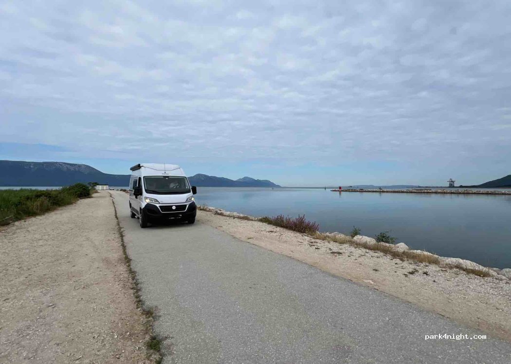 (20343) Komin - Unnamed Road — foto 3