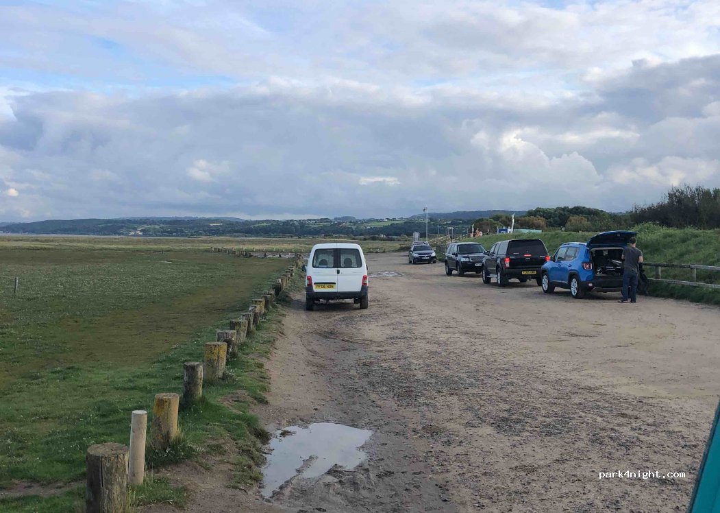 (CH8 9RP) Talacre - 36 Station Road — foto