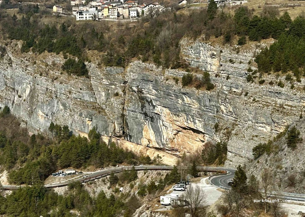 (33080) Erto e Casso - Strada Regionale 251 — foto 3