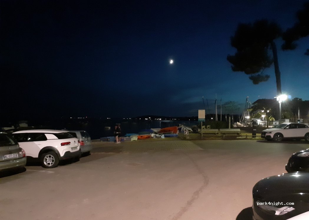 (33950) Lège-Cap-Ferret - 1 Place Eric Tabarly — foto