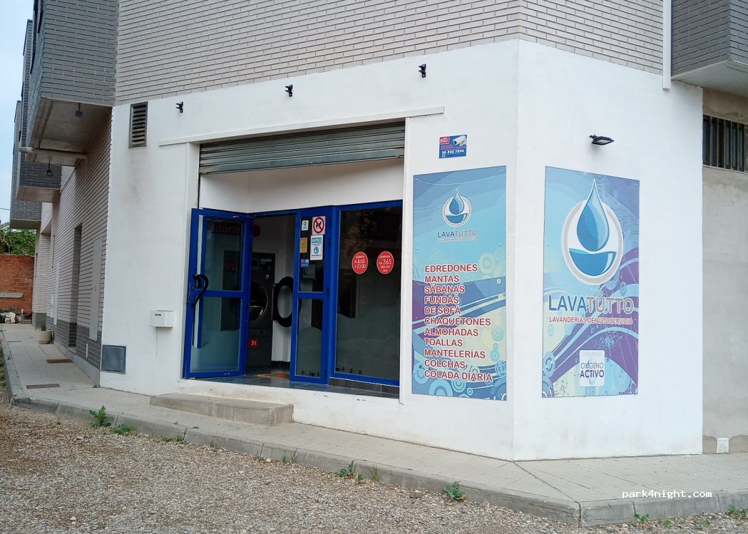 (50740) Fuentes de Ebro - Calle Pablo Gargallo — foto