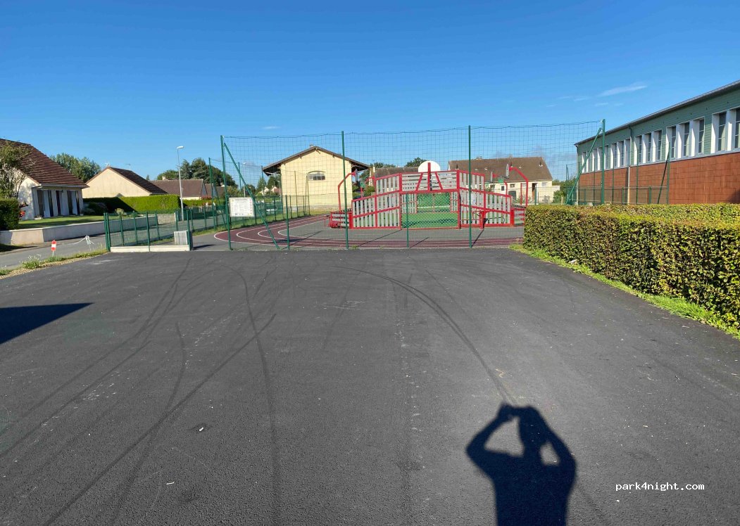 (14350) Saint-Martin-des-Besaces - 3 Rue du Gymnase — foto