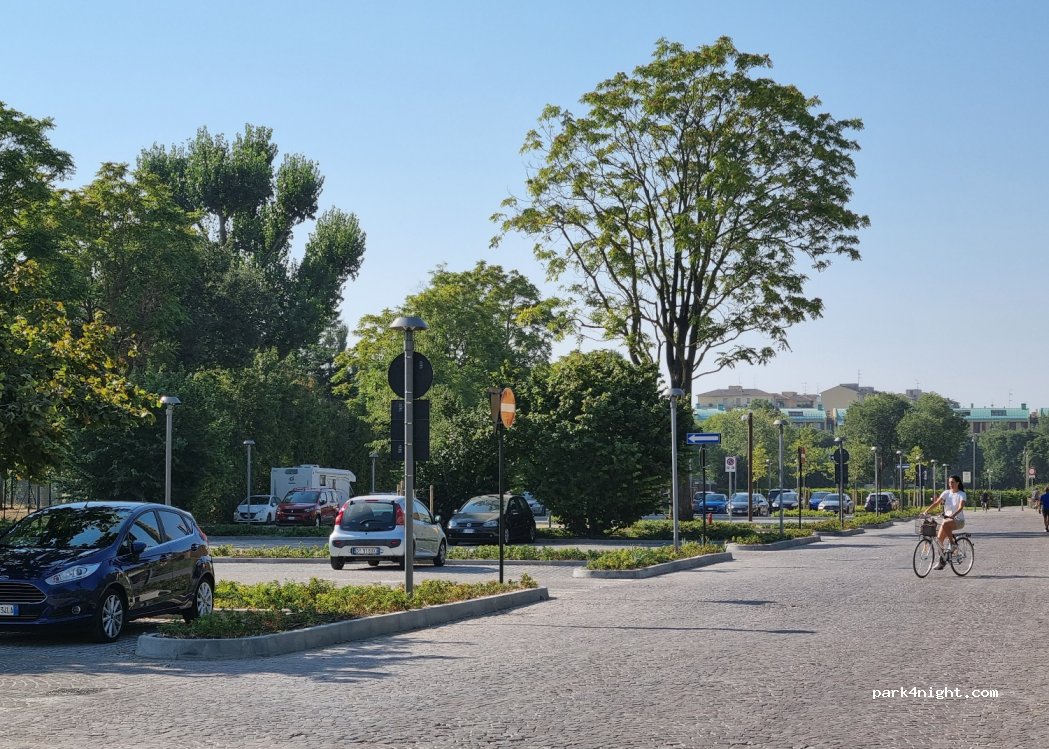 (43121) Parma - 3 Via Lazio — foto