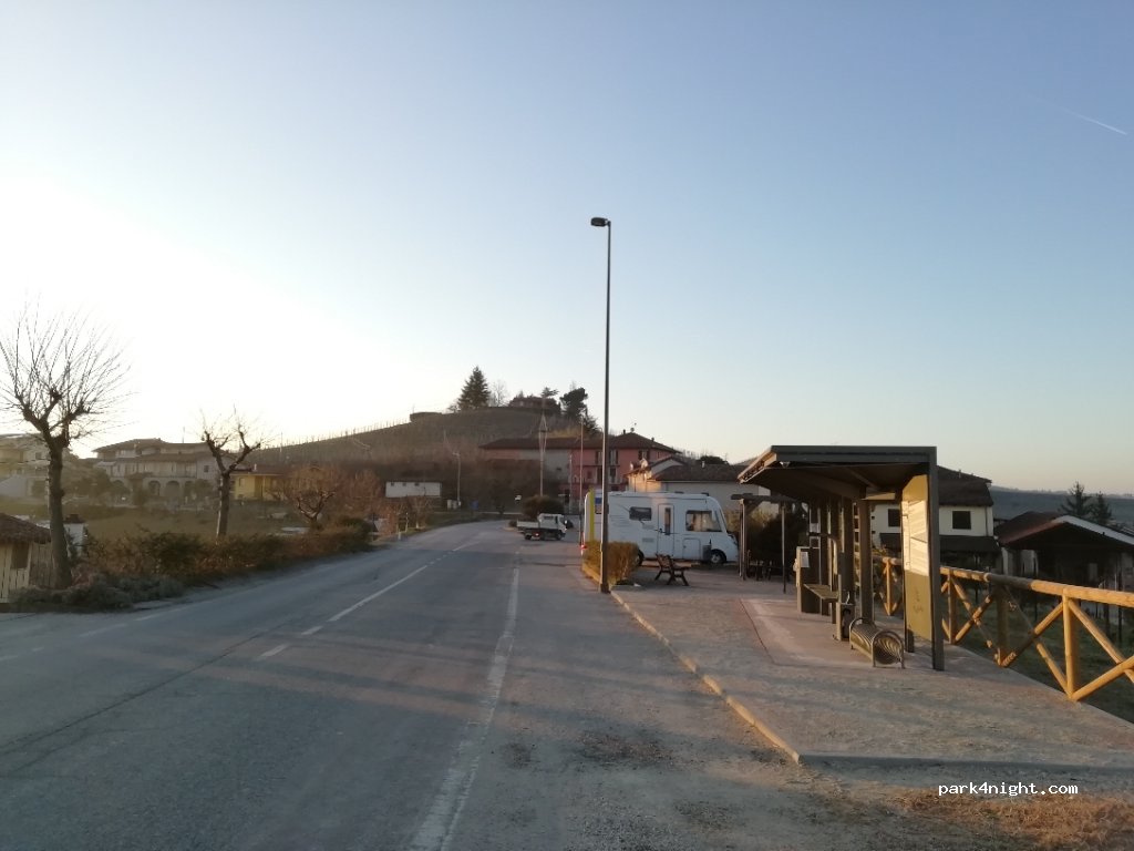 (12050) Barbaresco - Strada Provinciale 3 — foto 2