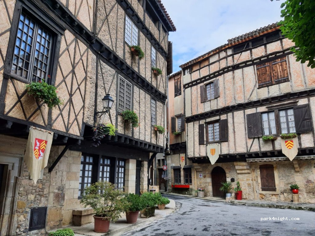 (11580) Alet-les-Bains - 1 Rue Nicolas Pavillon — foto
