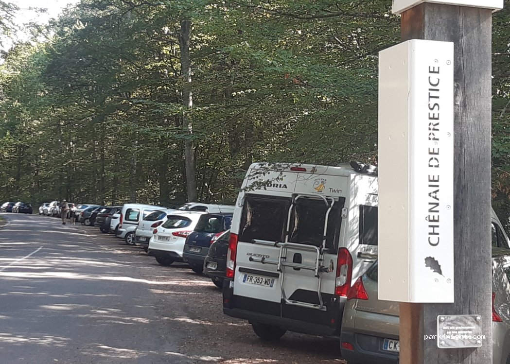 (03360) Saint-Bonnet-Tronçais - — foto 2