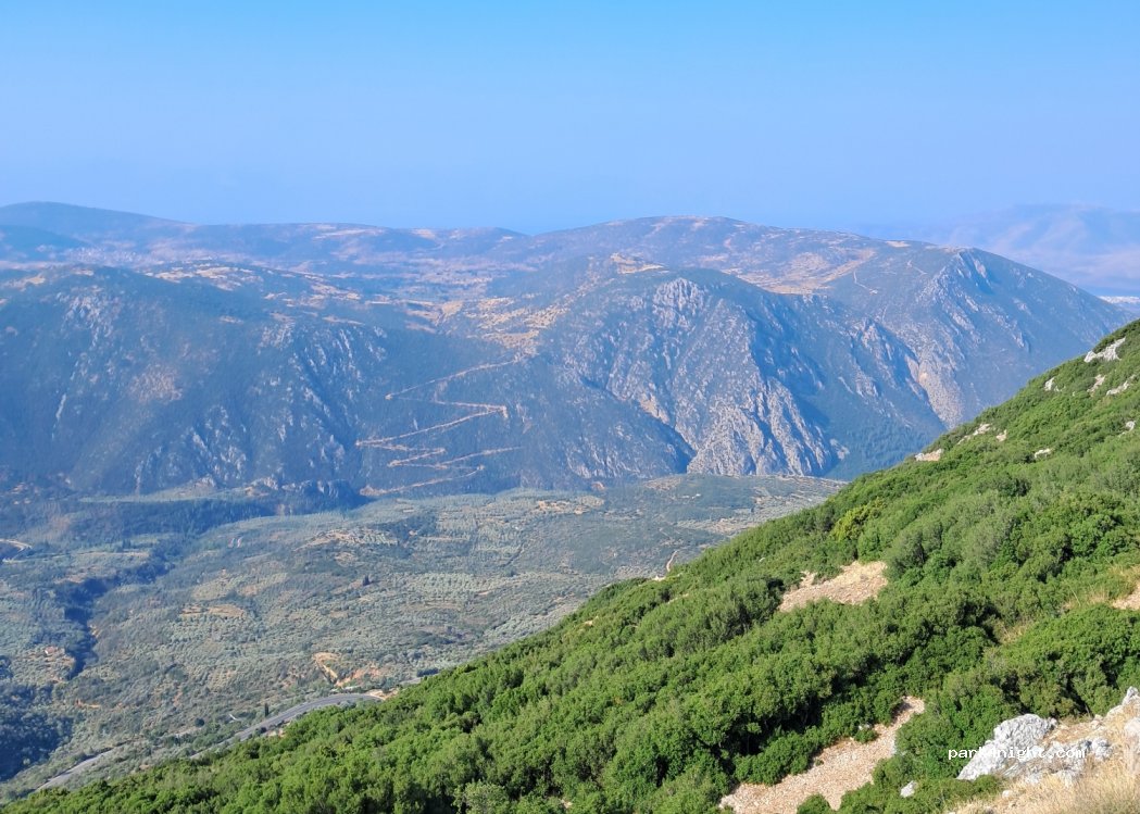 (320 04) Arachova - Eparchiaki Odos Arachovas-Eptalofou — foto 4